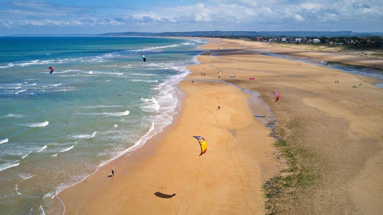 Cottage A 2 Mn A Pied De La Mer Merville-Franceville-Plage Exterior foto