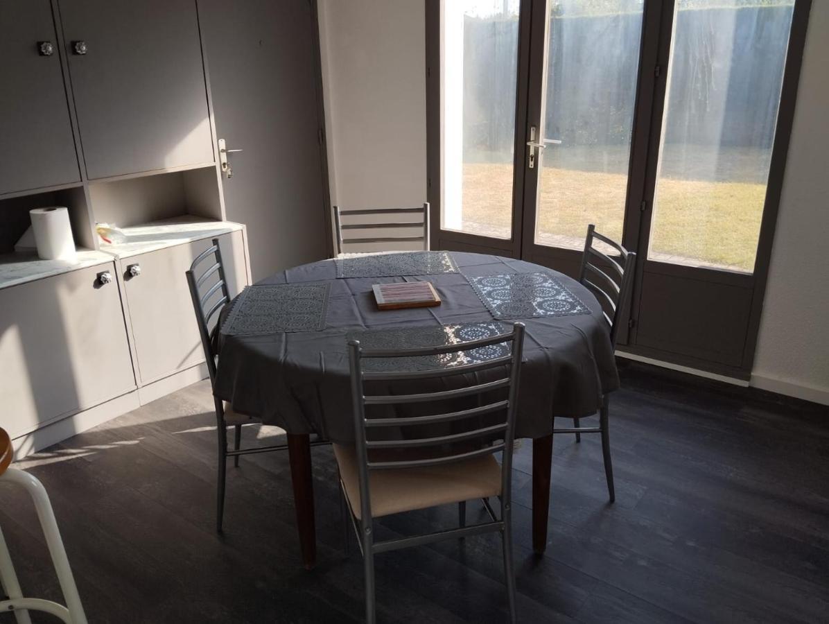 Cottage A 2 Mn A Pied De La Mer Merville-Franceville-Plage Exterior foto
