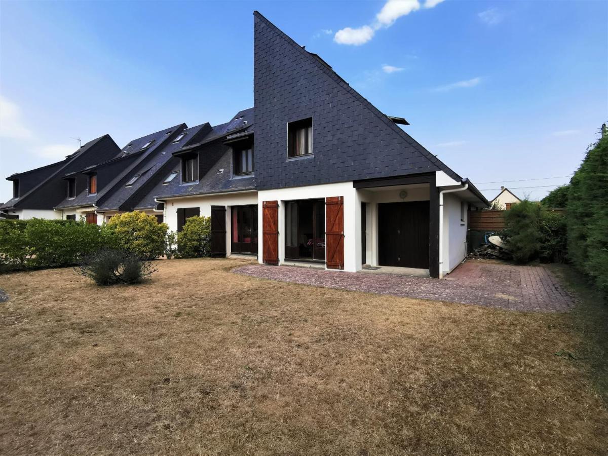 Cottage A 2 Mn A Pied De La Mer Merville-Franceville-Plage Exterior foto